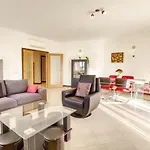 Modern Vacation With Pool In * Картейра