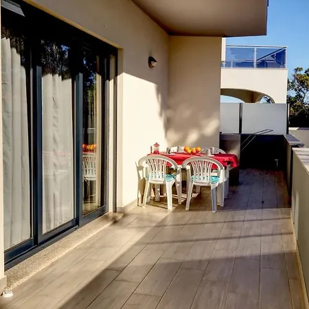Modern Vacation With Pool In Апартаменты *