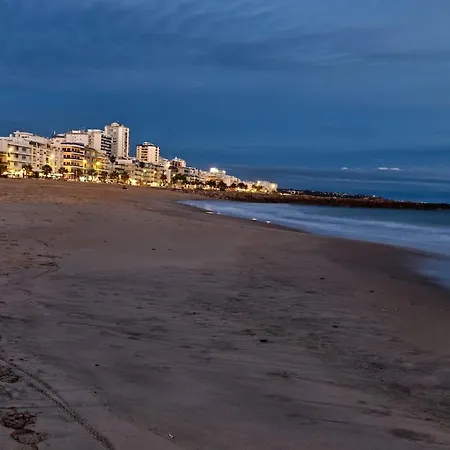 Lägenhet Modern Vacation With Pool In *